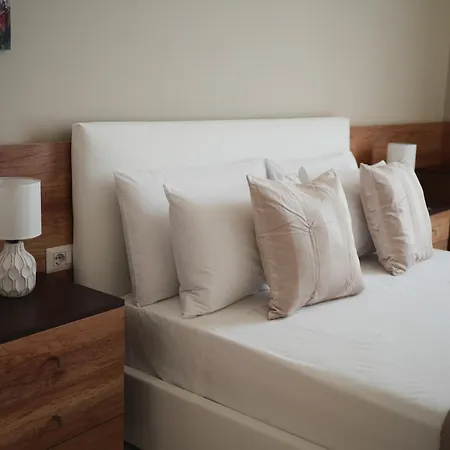 Enjoy - Exclusive Neapel